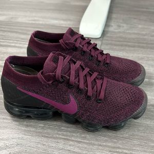 Nike VaporMax FlyKnit Berry Womens 7.5 Sneakers